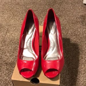 SOLD Red Pumps by Dexflex Comfort